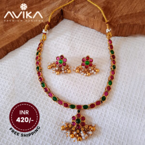 Antique necklace set in Kerala