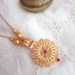 rose gold flower pendant necklace