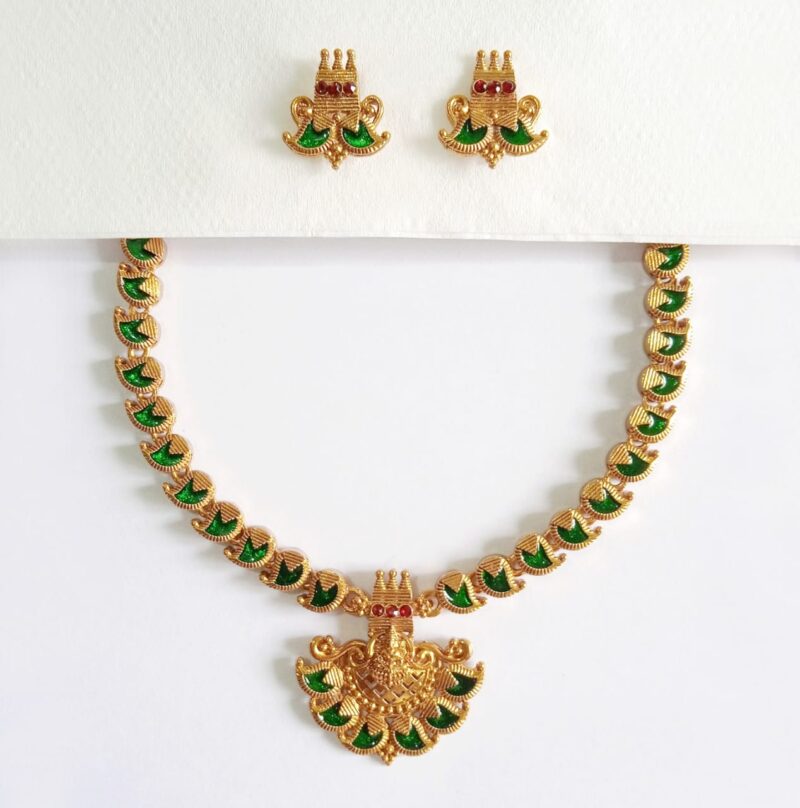 Traditional-Antique-Green-Manga-Palakka-Necklace-with-Earrings