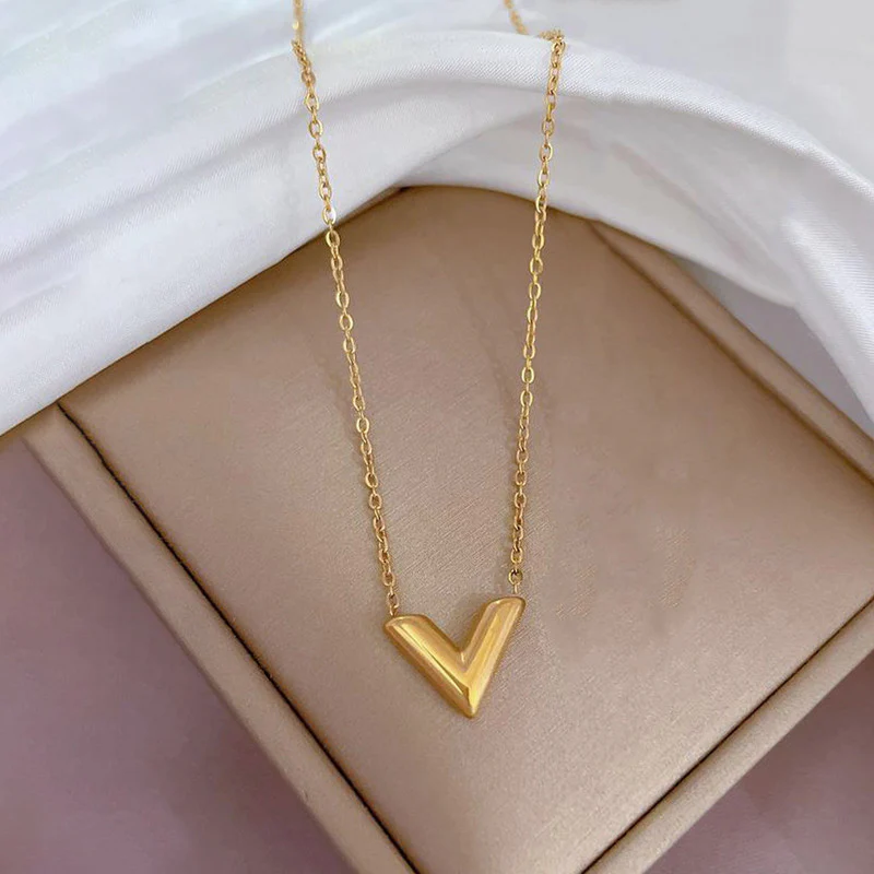 Gold-Plated-Stainless-Steel-Anti-Tarnish-V-Shaped-Pendant