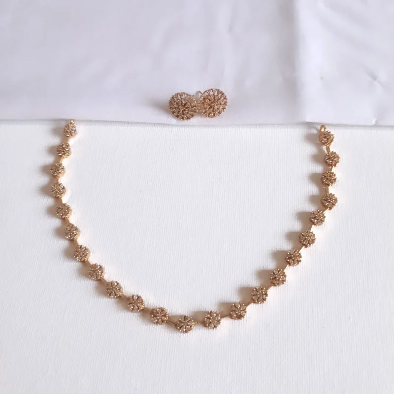 Matte Finish Floral AD Necklace Set