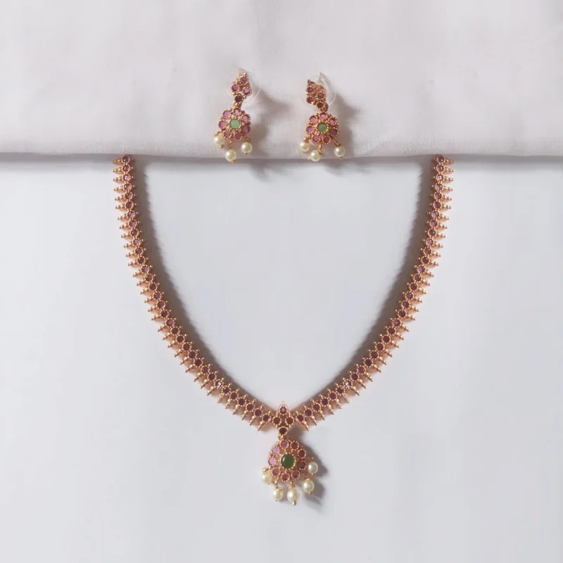 Traditional-South-Indian-Kempu-Stones-Attigai-Necklace-Set