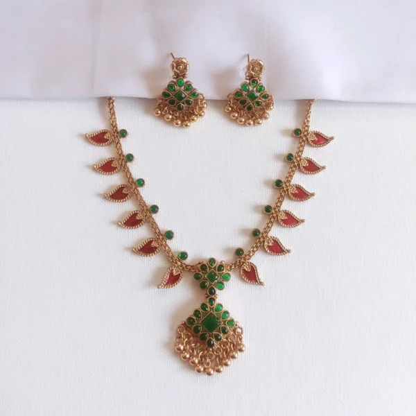 Kerala-Traditional-Ruby-Mango-Design-Kempu-Stones-Necklace-Set