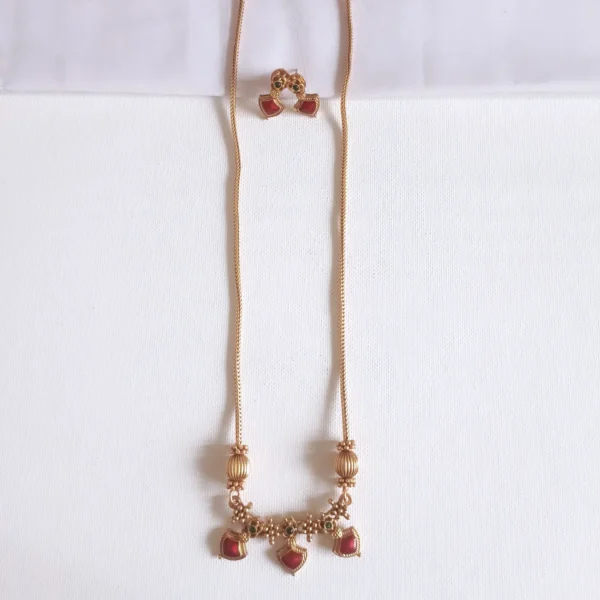 kerala palakka pendant necklace with earrings