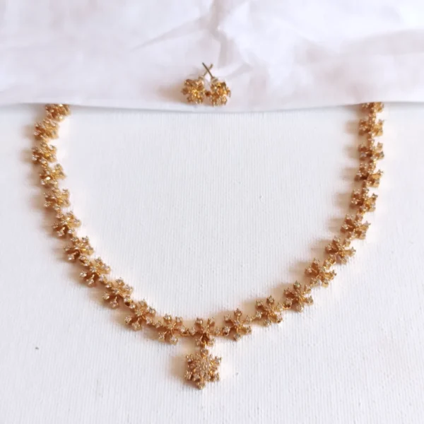 Floral AD Stone Choker Set