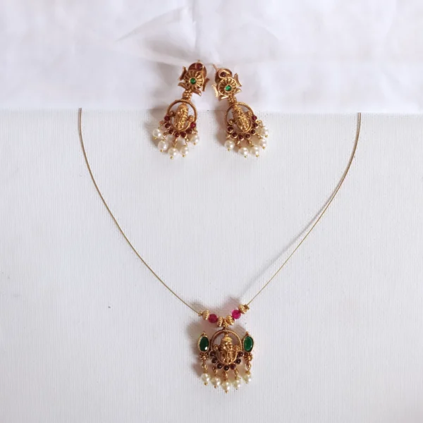 South Indian Invisible Necklace Set