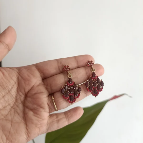 Budget-Friendly-Chandelier-Earrings-Featuring-Brown-Teardrop-Shaped-Stones