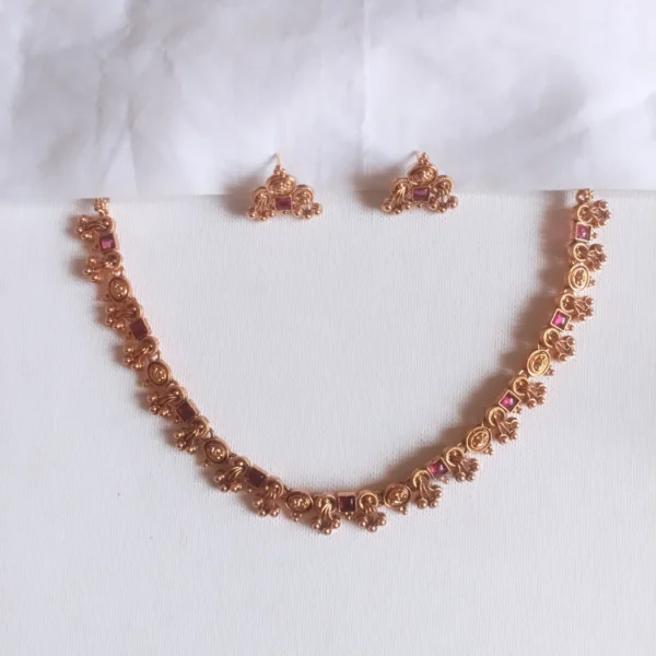 Matte-Finish-CZ-Tilak-Ruby-Stone-Temple-Jewellery-Necklace-with-Earrings