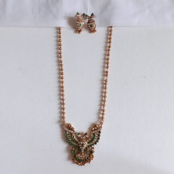 Gold-Tone-Green-Kundan-Stone-Stuuded-Jadau-Pendant-Necklace