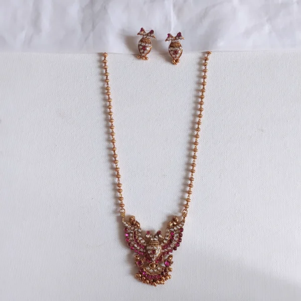 Gold Tone Jadau Kundan Necklace Set