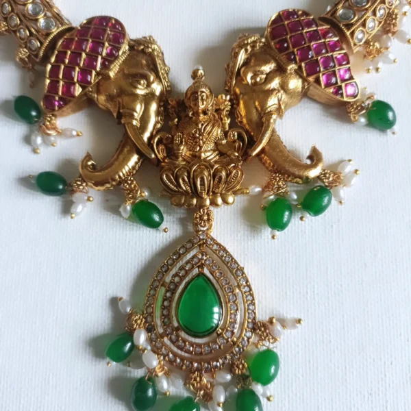 Lakshmi-and-Elephant-Hasli-Necklace-Set