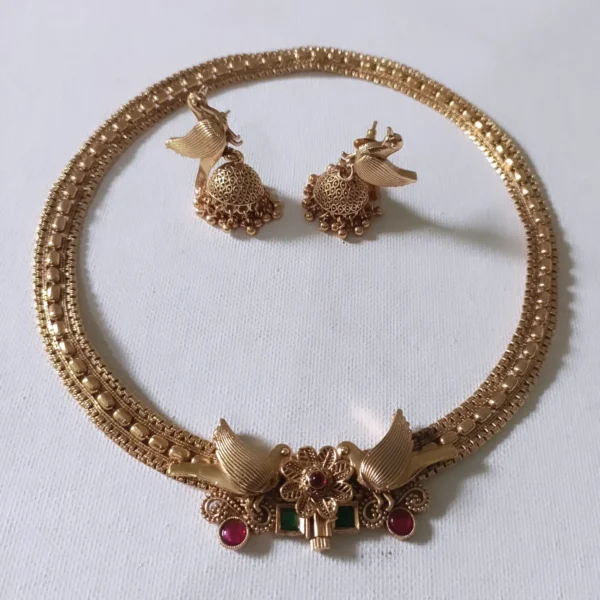 Hasli-Necklace-Set