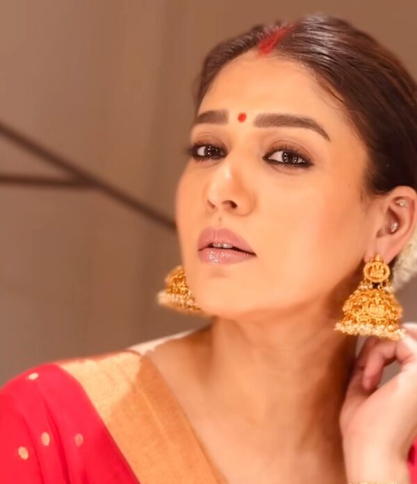 Nayanthara-Inspired-Lakshmi-Jhumbo-Jhumka