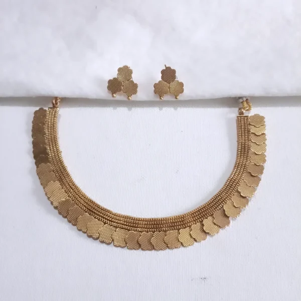 Non-Idol-Kasula-Necklace