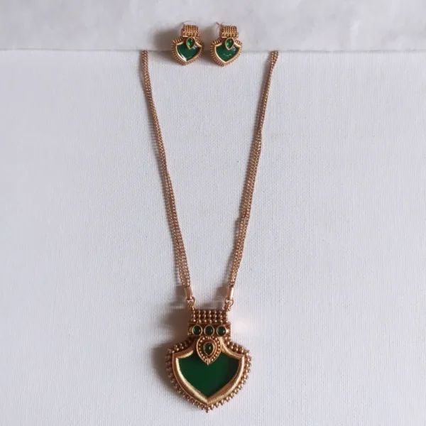 Green Palakka Pendant Necklace Set