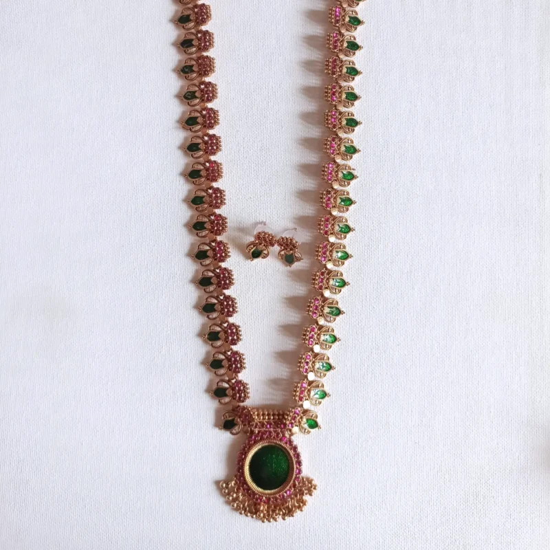 Palakka Pendant Long Necklace Set
