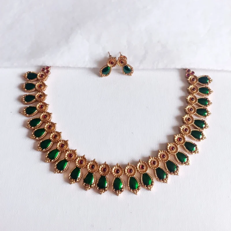 Ruby Green Palakka Nagapadam Necklace Set