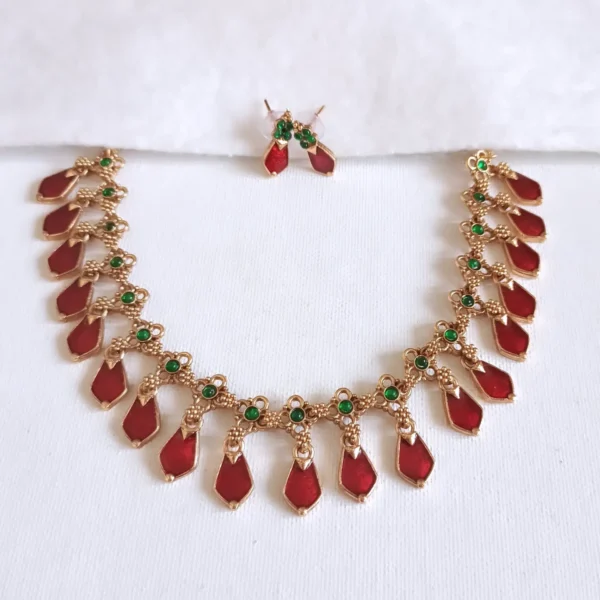 Palakka-Drops-Necklace