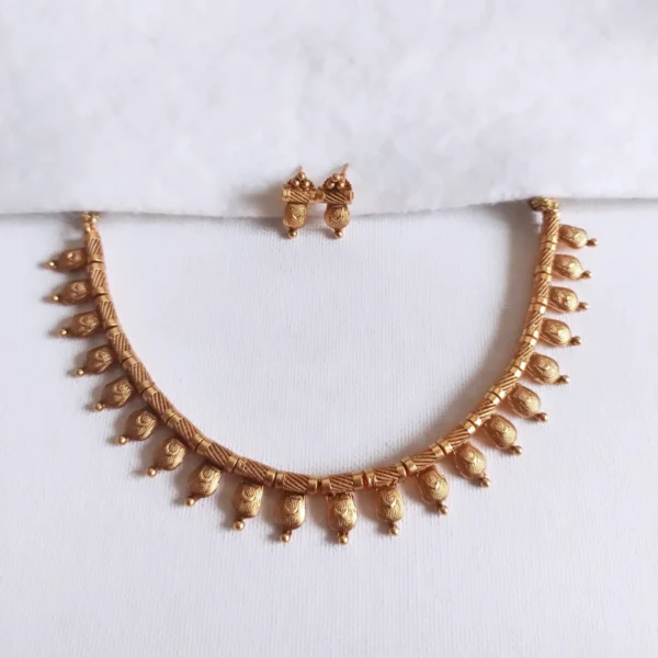 Antique-Non-Idol-Golden-Nagapadam-Necklace