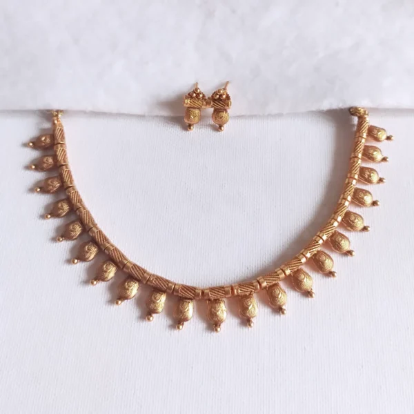 Golden Nagapadam Necklace Set