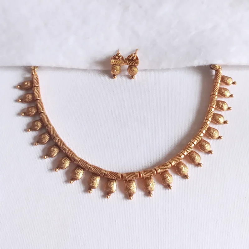 Golden Nagapadam Necklace Set