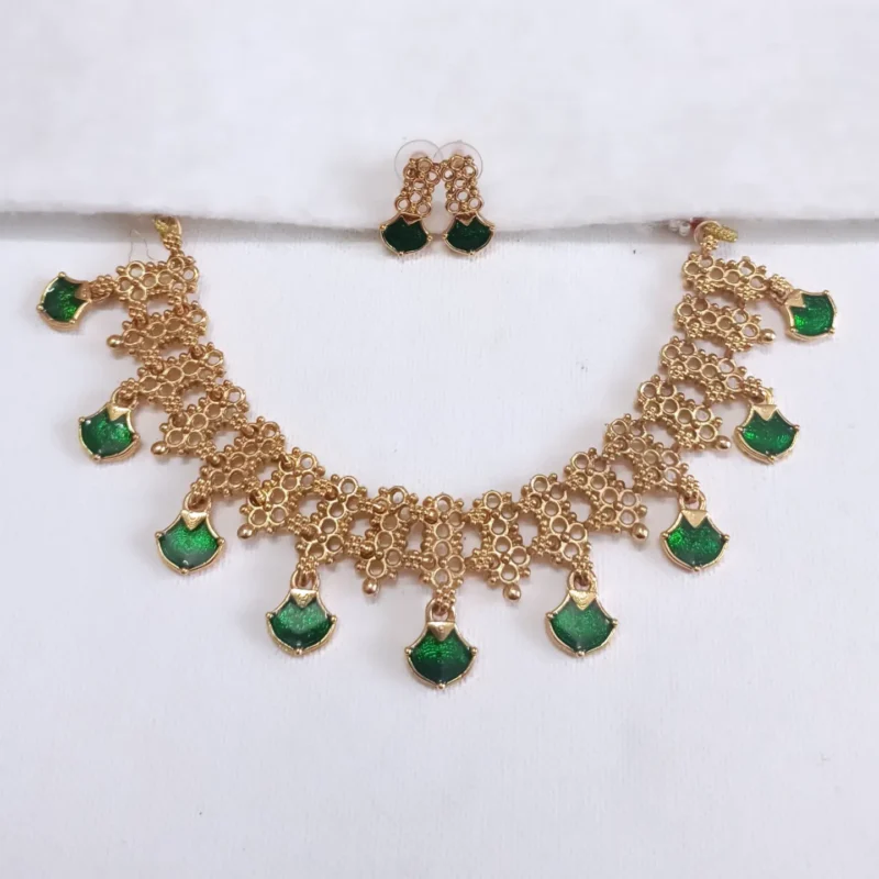 Palakka Hanging Drops Necklace Set