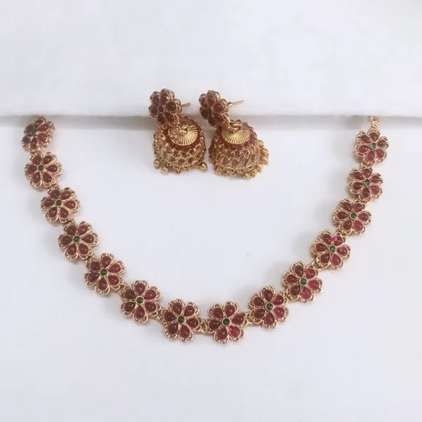Trending-red-Kempu-Stone-Floral-Charms-Design-Choker