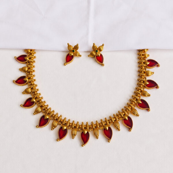 traditional-kerala-Red-Mango-Palakka-Necklace