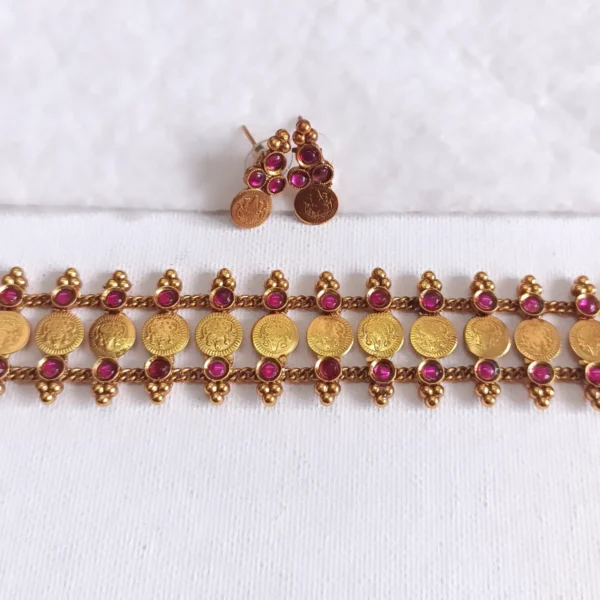 Lakshmi-kasu-with-Ruby-Stone-Studded-Choker-with-Earrings